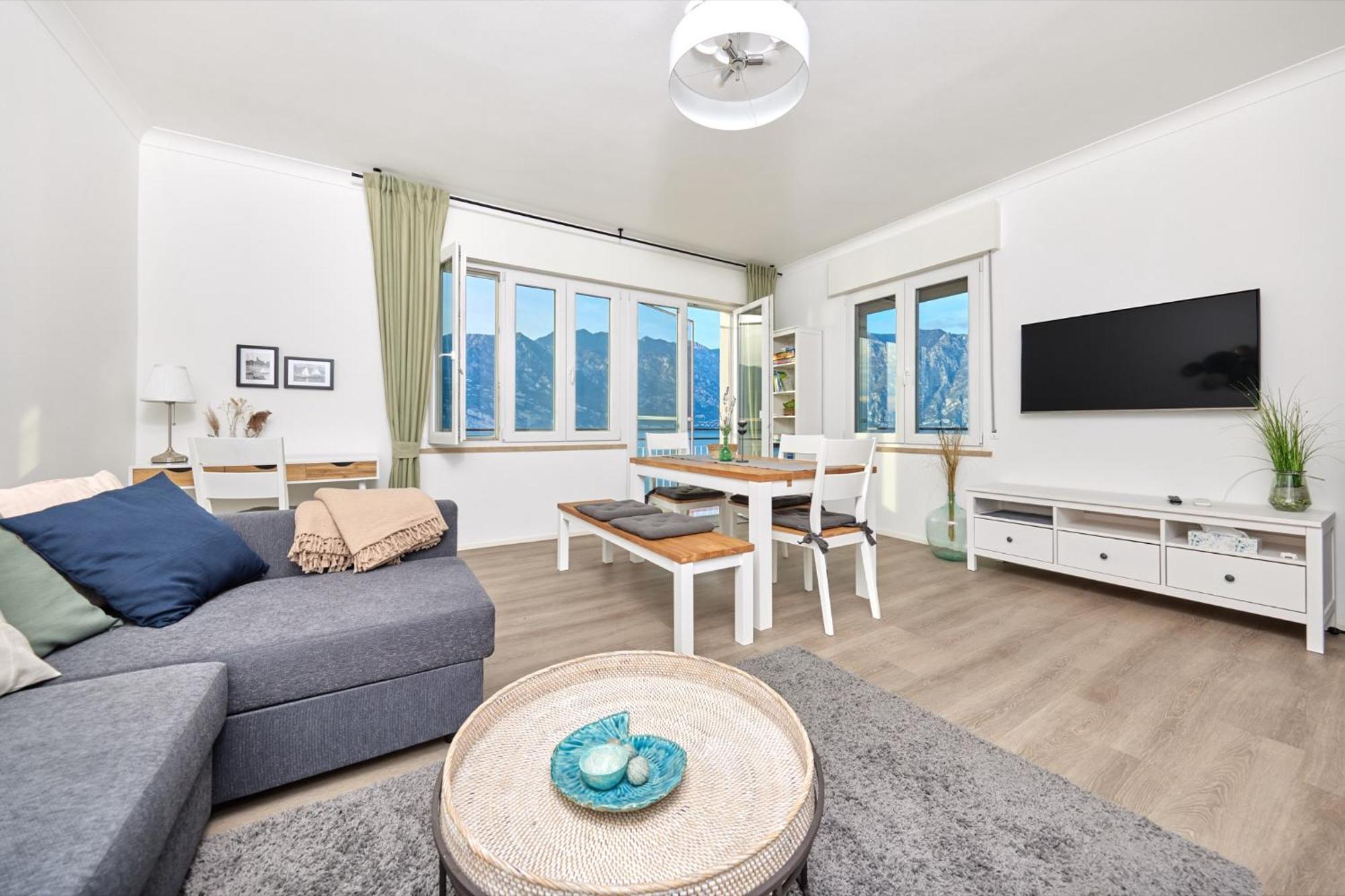 Lake View Luca Apartment Malcesine Dış mekan fotoğraf